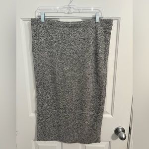 Long grey express skirt